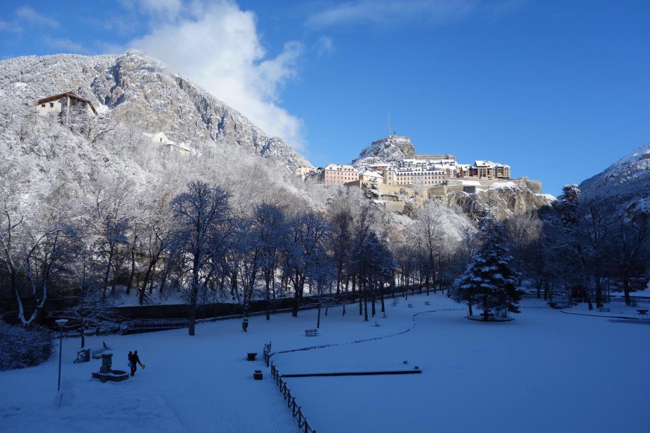 Appartement Cosy Montagne, Centre Ville De Briancon Zewnętrze zdjęcie